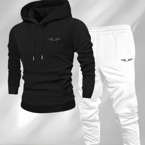 دفء وأناقة بلا حدود: طقم الهودي والبنطال الرجالي العصري لموسم الخريف والشتاء