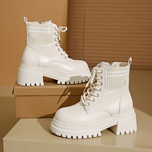 بوت الكاحل البلاتفورم الجريء: أناقة عصرية لخطوات واثقة!