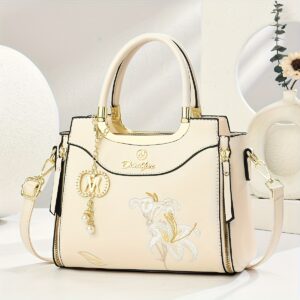 تألقي بأناقة لا مثيل لها: حقيبة اليد النسائية CHROSGEKEIDI باللون البيج والأجزاء الذهبية