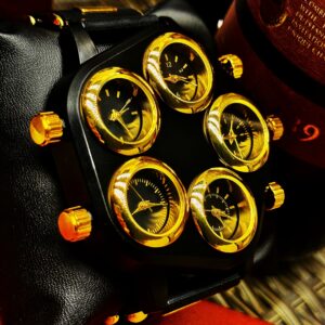 ساعة العقارب الخمسة: جرأة الأناقة وعالمية الوقت