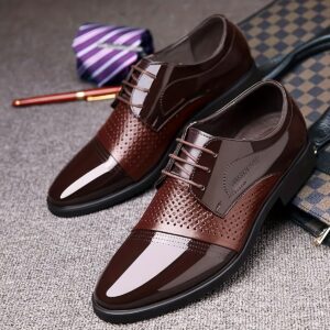 الأناقة التي لا تتعب: حذاء الرجل العصري لخطوات واثقة