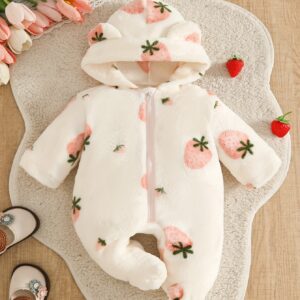 جامبسوت الشتاء الوردي: دفء وأناقة ساحرة لطفلتك!