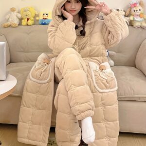 دفء وراحة لا تُضاهى: بيجاما الكورال فليس ثلاثية الطبقات بتصميم كرتوني!