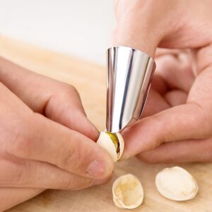 المساعد المطبخي الذكي: قشر واكسر بسهولة لا مثيل لها!