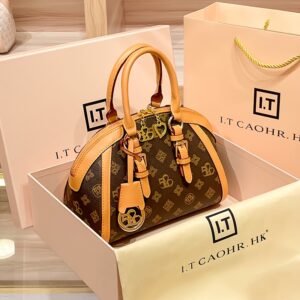 حقيبة الكتف النسائية بنقشة جلد الحيوان: أناقة عصرية لا مثيل لها