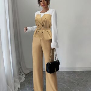 طقم نسائي أنيق من قطعتين: قميص بخياطة متباينة وبنطلون واسع الساق لإطلالة عصرية متكاملة