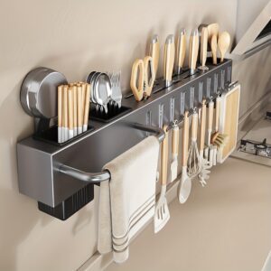حل الفوضى الذكي لمطبخك: حامل السكاكين المتكامل بلا حفر!