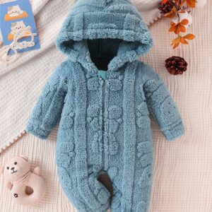 احتضن صغيرك بدفء الشتاء وأناقته!