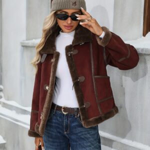 جاكيت نسائي شتوي فاخر ببطانة فرو صناعي - أناقة عتيقة باللون الخمري الدافئ