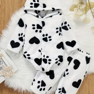 دفء الشتاء وعشق البراءة: طقم صغيرك الفروي بتصميم الجرو المدلل