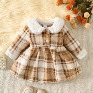 فستان الكاروهات الشتوي: دفء لا مثيل له وأناقة ساحرة لطفلتك!