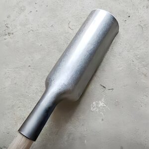 قوة لا تضاهى: مجرفة الفولاذ الكربوني للمهام الصعبة والاستكشاف