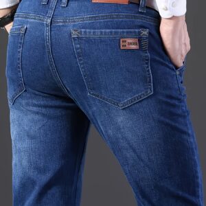 جينز الدنيم الرجالي: أناقة كلاسيكية، راحة عصرية