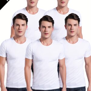 الأناقة البيضاء الأساسية: 5 قمصان رجالية بقصة ضيقة وراحة فائقة