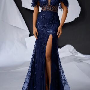 فستان سهرة أنيق بكتف مكشوف وتفاصيل ريش ساحرة وقصة جانبية جريئة