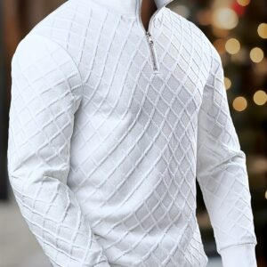 أناقة الدفء: سويتر رجالي بسحاب، رفيقك المثالي للخريف والشتاء