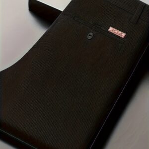 بنطلون الكوردروي الرجالي: أناقة لا تقاوم لجميع مناسباتك