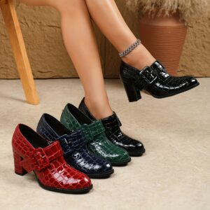 خطوات الأناقة الفاتنة: حذاء الأوكسفورد بتصميم جلد الأفعى!