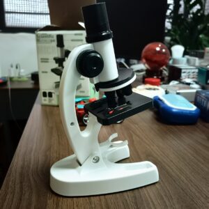 مجهر الاستكشاف المحمول: عالمٌ جديد بين يديك!