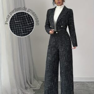 أناقة الخريف والشتاء: طقم نسائي كاروهات جاكيت مزدوج الصدر وبنطال بقصة فضفاضة