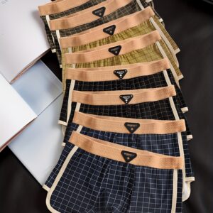 مجموعة الراحة المطلقة: 8 بوكسرات رجالية بتصميم عصري