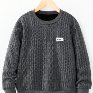 سترة الدفء الأنيقة لأبطالك الصغار: راحة وتميز في كل إطلالة!