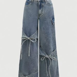 جينز نسائي بقصة مستقيمة: أناقة لا تتأثر بمرور الزمن وراحة تدوم