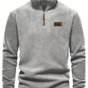 الدفء والأناقة معاً: سويت شيرت الرجال المبطن بالصوف