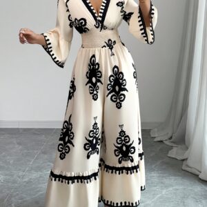 أفرول نسائي أنيق بياقة V وطبعة زهور: أناقة متجددة لكل المناسبات