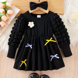 أناقة الأميرات الصغيرات: طقم فستان أسود متكامل!