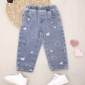 جينز القلب الخوخي للفتيات: راحة، أناقة، وسحر لا يقاوم!