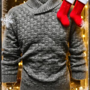 أناقة الدفء: بلوفر V-neck الرجالي الفاخر