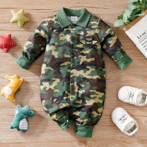 بدلة مغامرات 'DAD' المموهة: أناقة وراحة لصغيرك البطل!