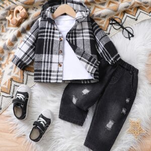 طقم الأناقة والمرح: كاروهات ولادي بقلنسوة لطلة عصرية ومريحة!