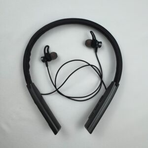 عالمك الصوتي بين يديك: سماعات أذن لاسلكية بأداء استثنائي وتصميم فريد!