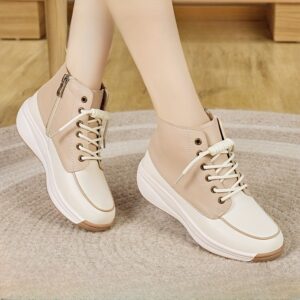 خطوات جريئة وأناقة لا تُضاهى: حذاء البلاتفورم النسائي