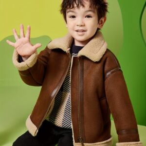 جاكيت ASK JUNIOR: رفيق الدفء والأناقة لكل مغامرة!