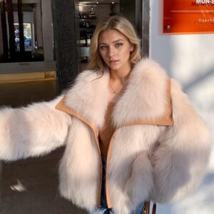 جاكيت شتوي نسائي فاخر بفرو صناعي - دفء وأناقة لا مثيل لها