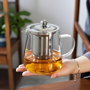إبريق الشاي الزجاجي الفاخر: نقاء وأناقة لكل رشفة!
