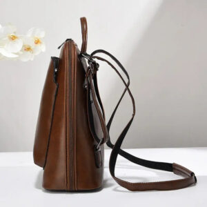 حقيبة الظهر واليد النسائية من الجلد الطبيعي: أناقة عصرية، جودة تدوم وعملية لا مثيل لها.