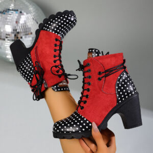 أناقة الشتاء المطلقة: حذاء الكاحل الفاخر لكل امرأة!