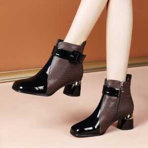 بوت الكاحل الأنيق: خطوات واثقة وجاذبية لا مثيل لها!