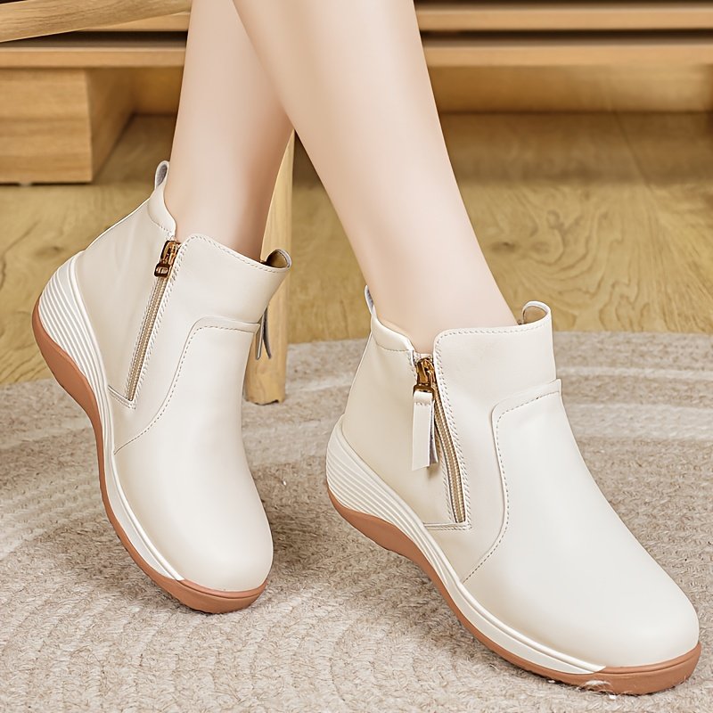 Bold Elegance & Ultimate Comfort: The Platform Ankle Boot for Every Occasion!