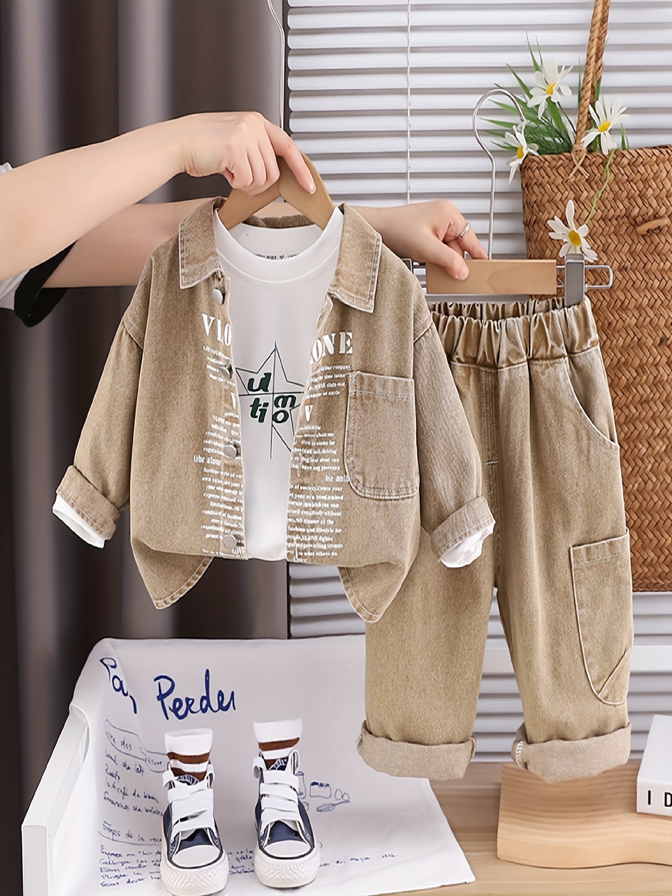 סטייל לקטנטן להרפתקאות הסתיו: סט דנים משולש ואופנתי – תמונה 9