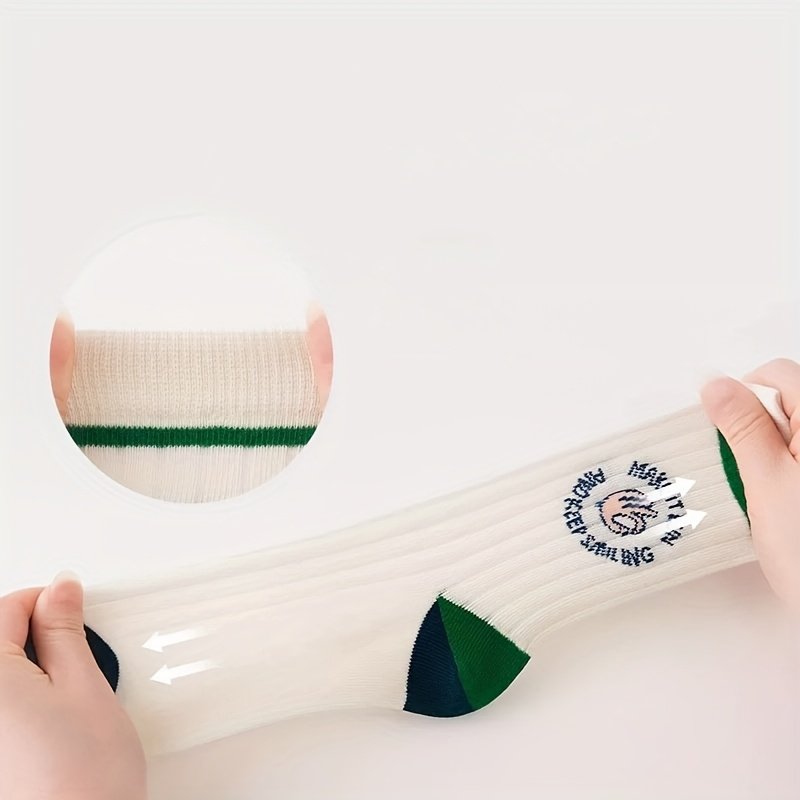 גרביים לגיבורים קטנים: 5 זוגות של כיף וסטייל לכל הרפתקה! – תמונה 7