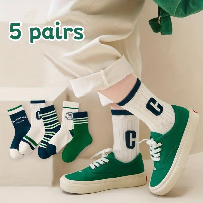 גרביים לגיבורים קטנים: 5 זוגות של כיף וסטייל לכל הרפתקה!