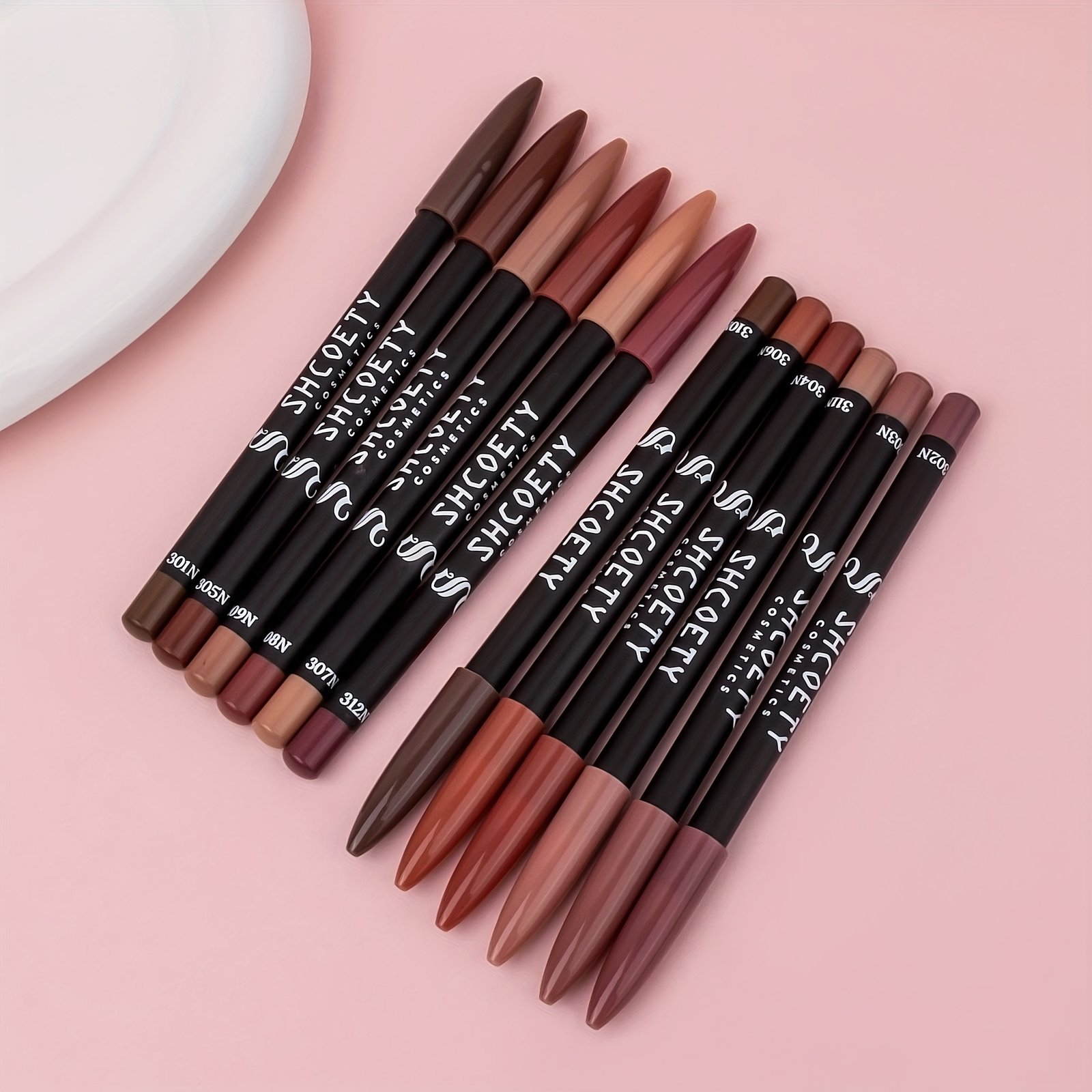 إتقان النيود المات: مجموعة 12 لونًا للشفاه لا تتلاشى! - الصورة 4