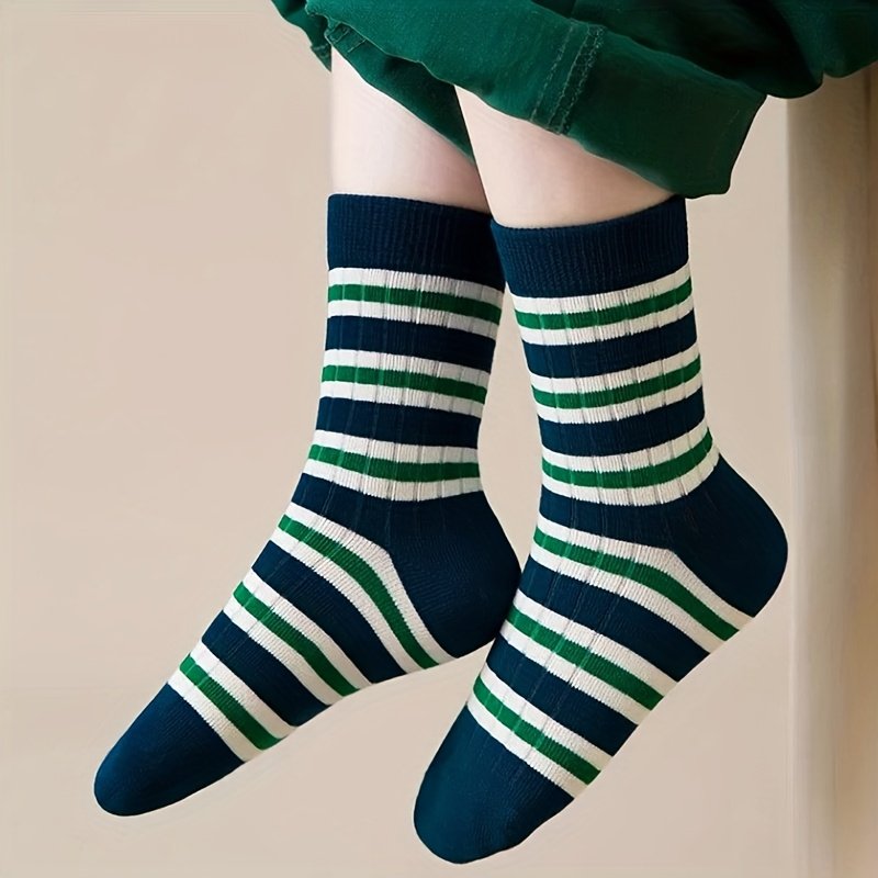 גרביים לגיבורים קטנים: 5 זוגות של כיף וסטייל לכל הרפתקה! – תמונה 5