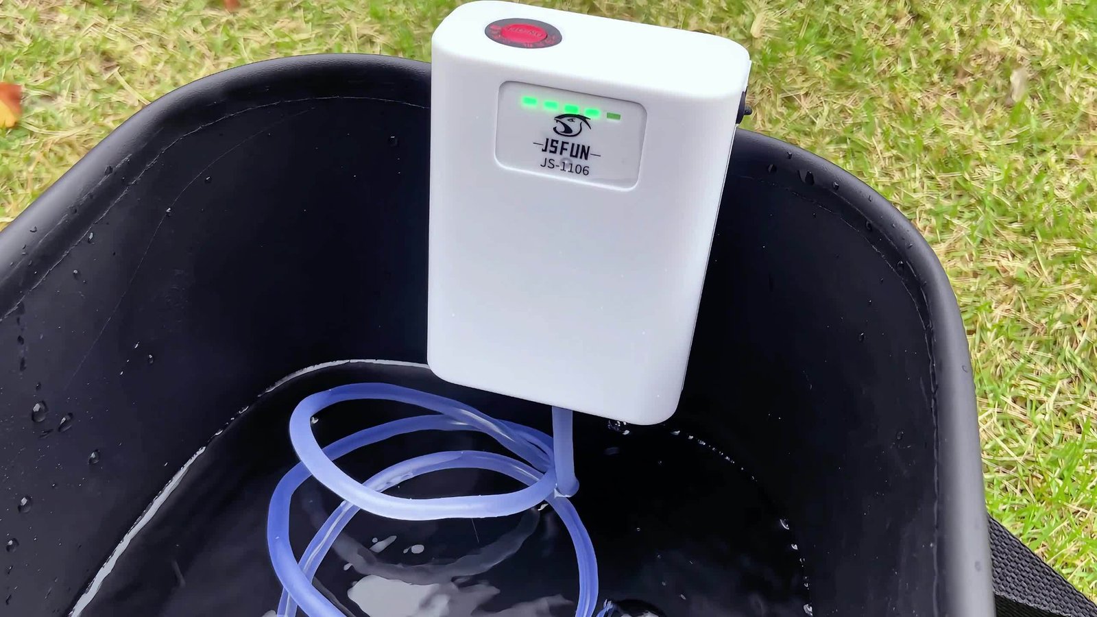 JSFUN: دلو الصيد الذكي.. حافظ على صيدك حيًا ونشطًا! - الصورة 4