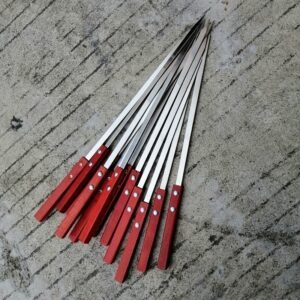 أسياخ الشواء الفاخرة: لمتعة لا تنتهي ونكهة لا تُنسى